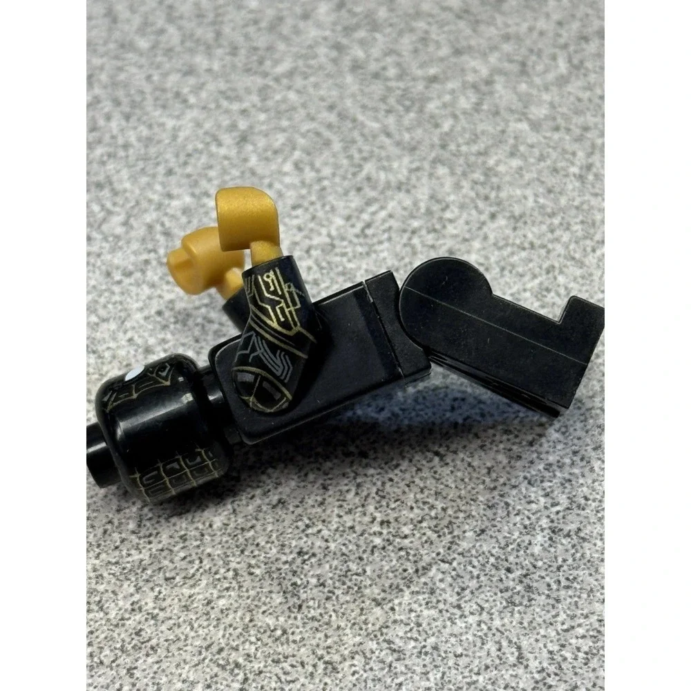 LEGO Spider-Man Minifigure Black and Gold Suit No Way Home Marvel Super Heroes